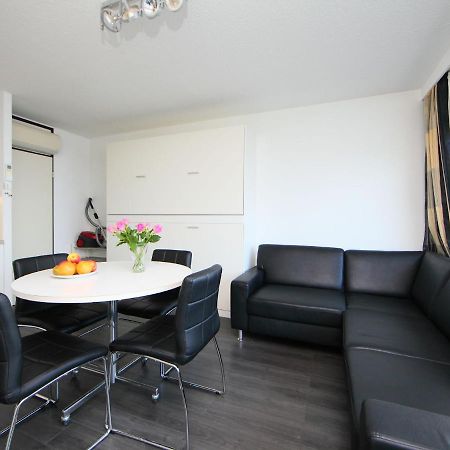 Studio Studio Met Garage By Interhome Bredene Exterior photo